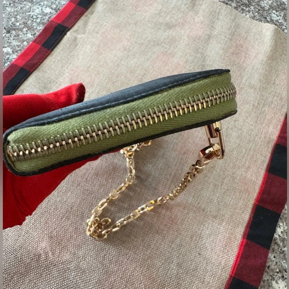 - Prada
Diagramme zippy long wallet - Picture 15 of 15